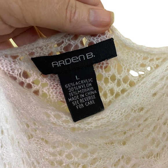 Vintage Arden B Crochet Cold Shoulder Top Size Large - Picture 8 of 10